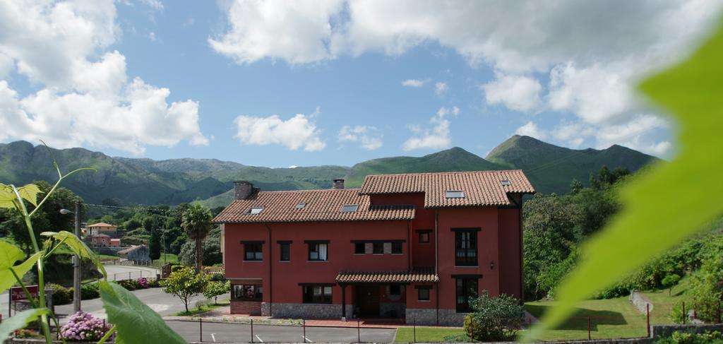 Vista del Hotel con la Sierra del Cuera al fondo