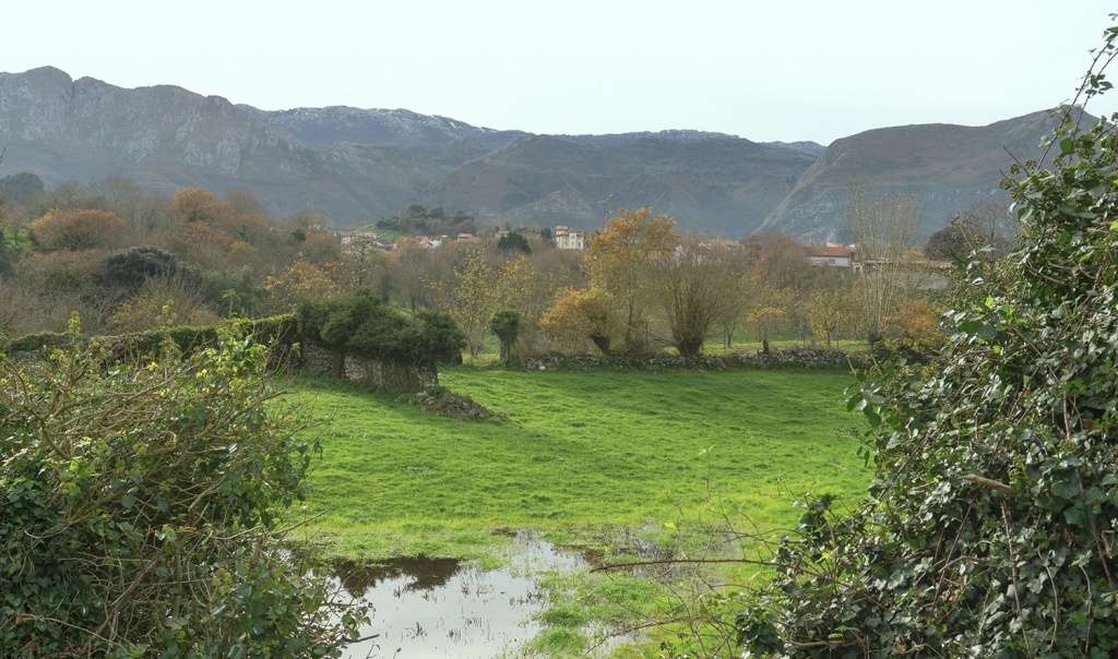 Al fondo....Porrúa